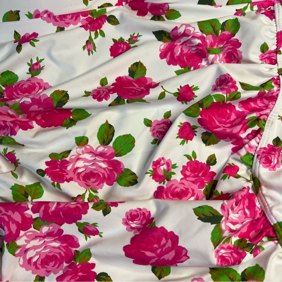 Betsey Johnson Pink and White Floral One Piece Swimsuit NWT - Medium - Picture 5 of 6